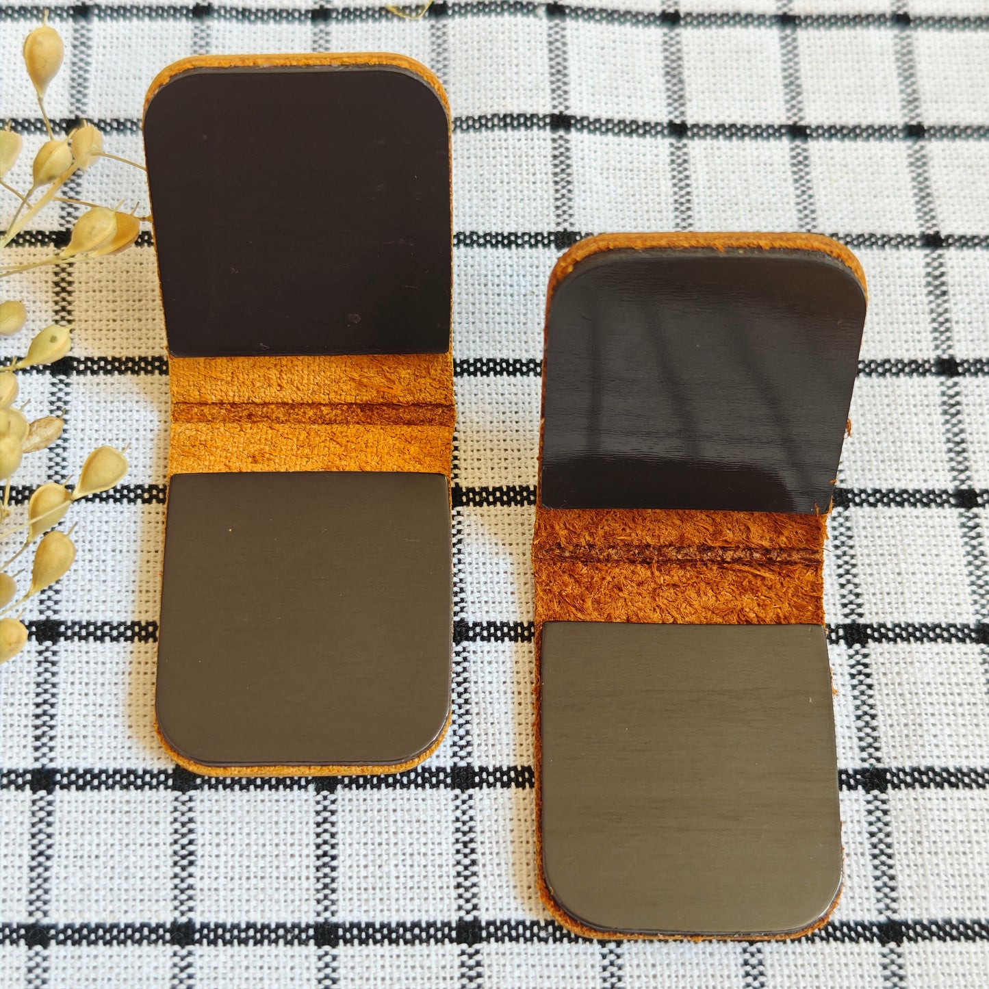 Genuine leather magnetic bookmark